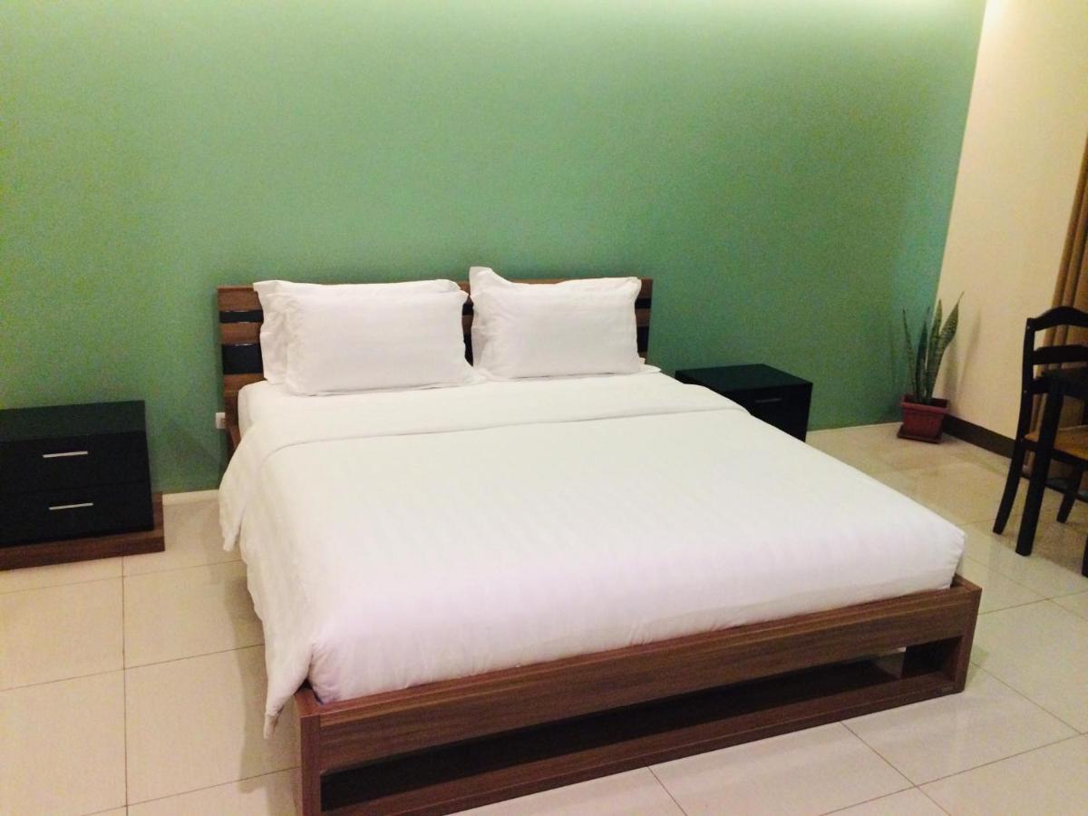 Ybc Grand Hotel Olongapo Eksteriør billede
