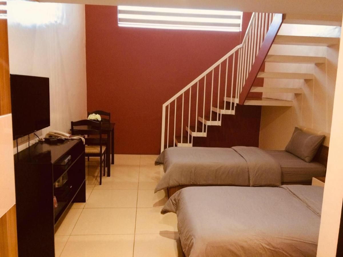 Ybc Grand Hotel Olongapo Eksteriør billede
