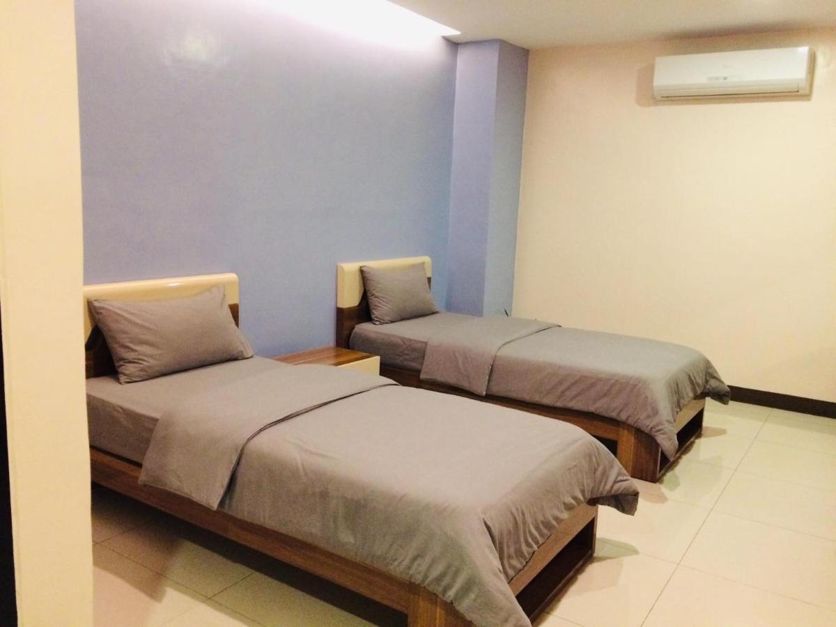 Ybc Grand Hotel Olongapo Eksteriør billede