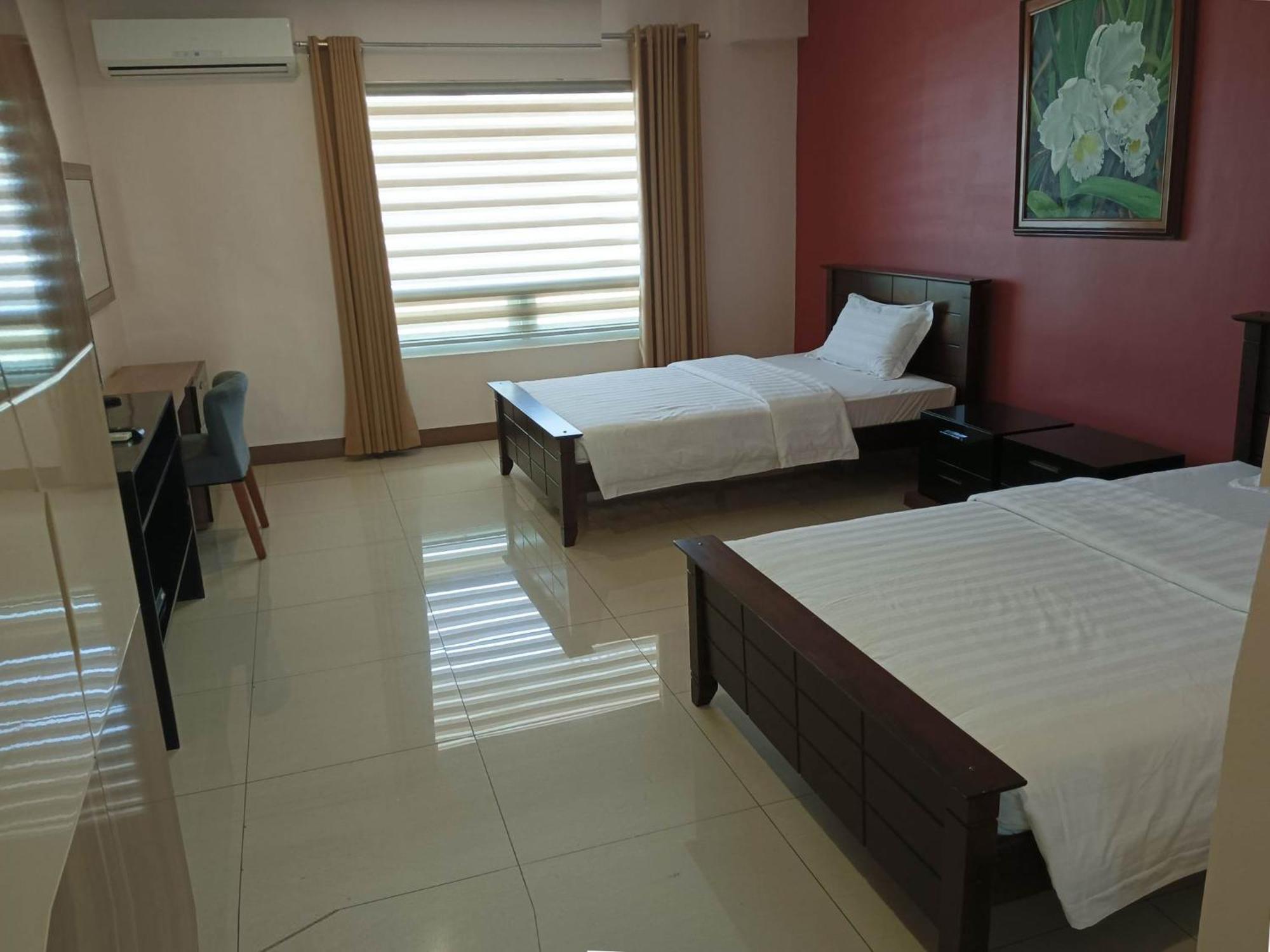 Ybc Grand Hotel Olongapo Eksteriør billede